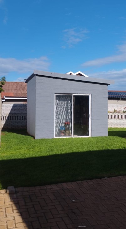 4 Bedroom Property for Sale in Noorsekloof Eastern Cape
